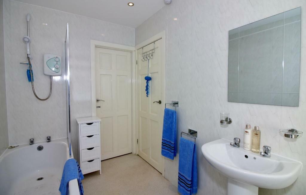 לית'ם סנט אנס The Coach House Apartment מראה חיצוני תמונה