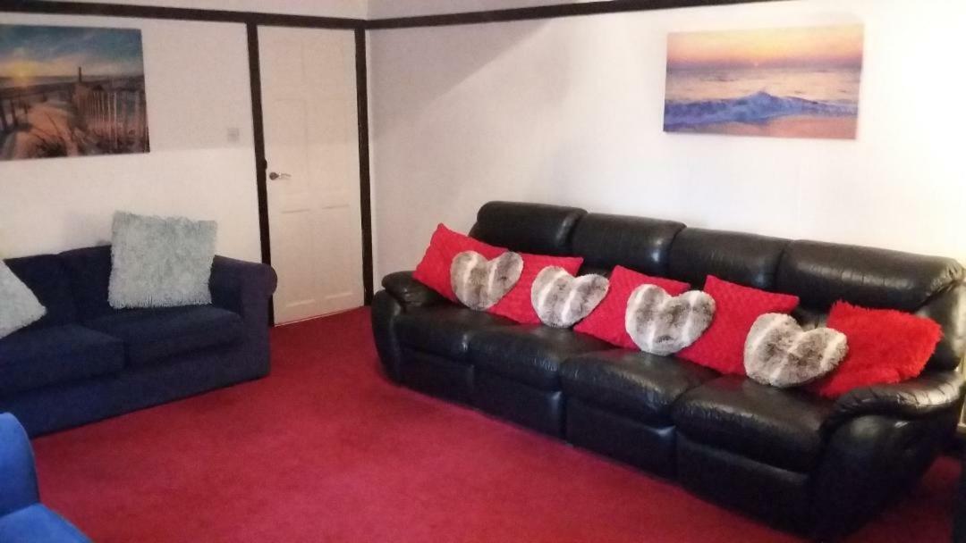 לית'ם סנט אנס The Coach House Apartment מראה חיצוני תמונה